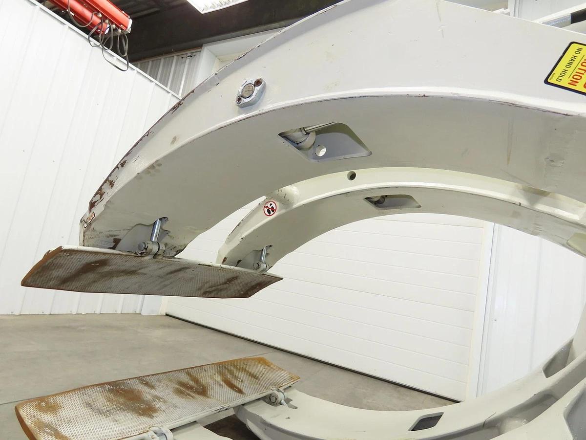 Used 72" CAPACITY CASCADE MODEL 90F-RCP-03CR2 PAPER ROLL CLAMP 