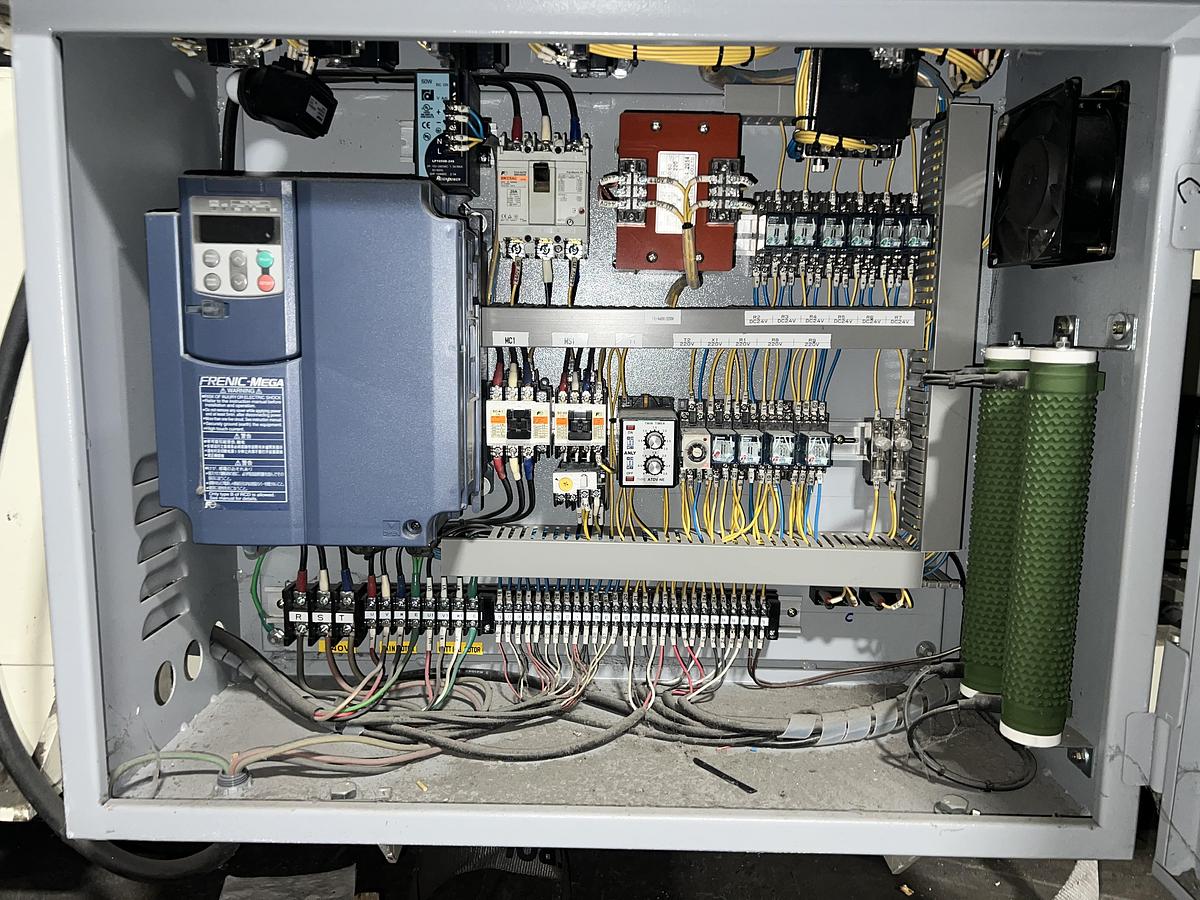 Used 16.5" HERO 1/8 FOLD DINNER NAPKIN