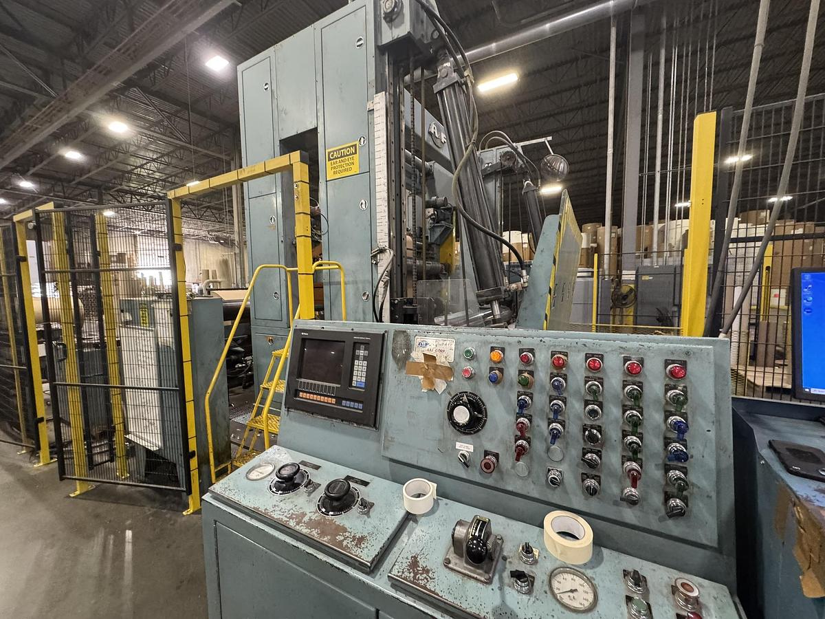 Used 95" WIDE A&F TWO DRUM SLITTER REWINDER - SHAFTLESS 72" DIAMETER REWIND