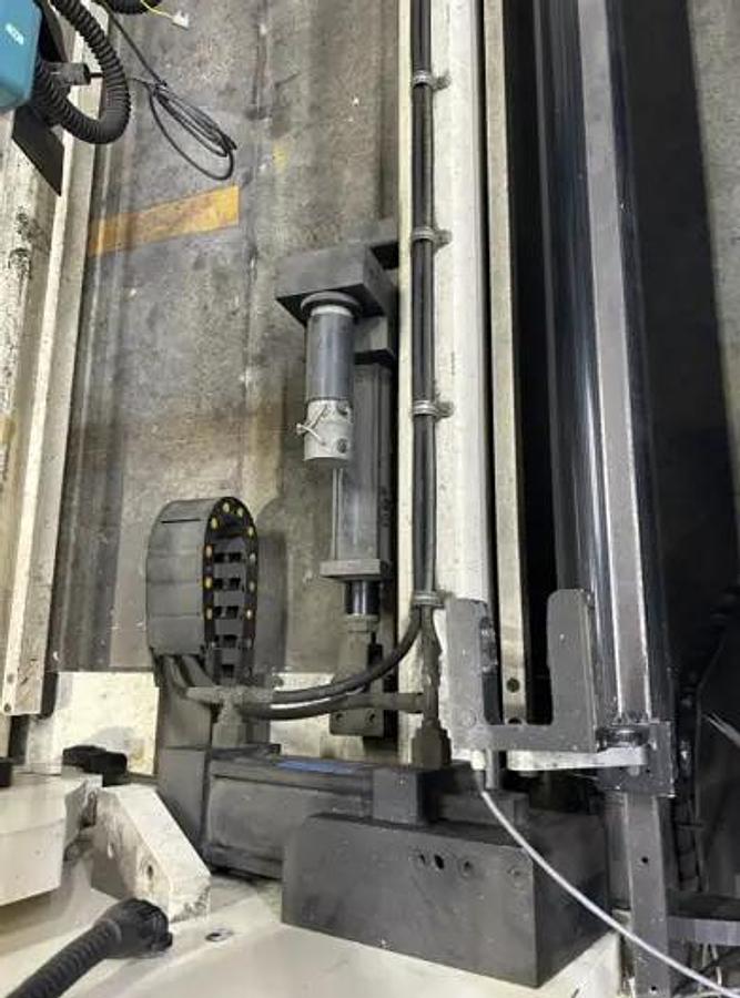 Used 110" WIDE DEACRO DA653D / 162C SIMPLEX REWINDER