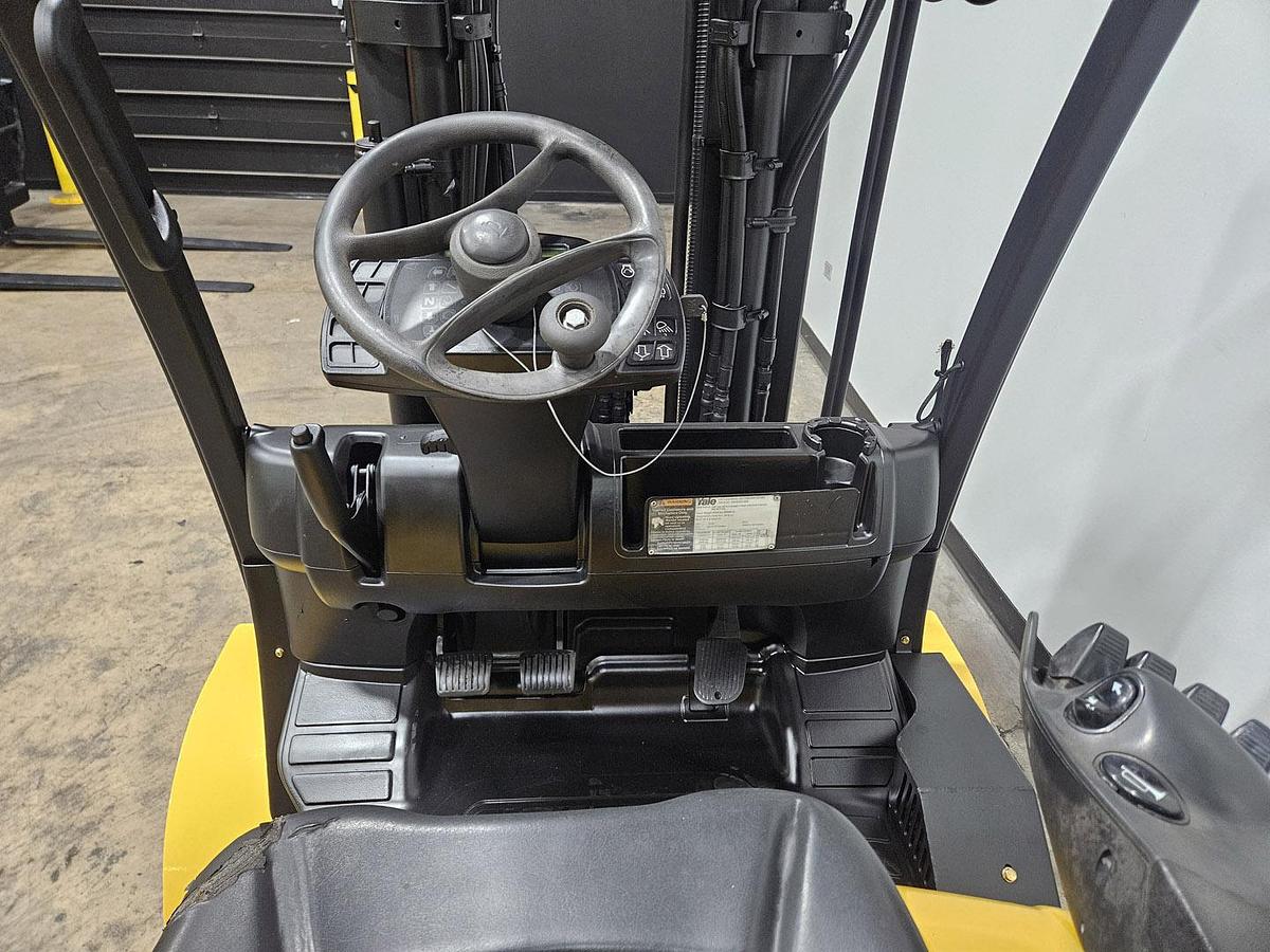 Used 2017 YALE GLC120VX