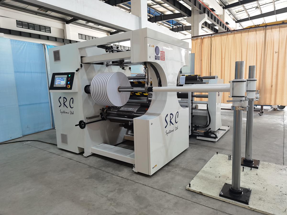 Used 31" WIDE SRC SYSTEMS LTD. 1060CS CANTILEVERED CENTER SURFACE DUPLEX SLITTER - 2025