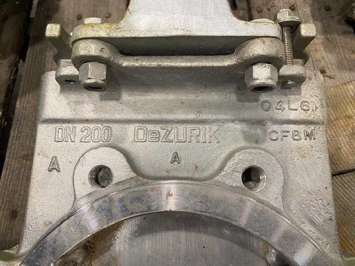 Used DEZURIK SIZE 8, 8" S/S MANUAL SLIDE GATE VALVE