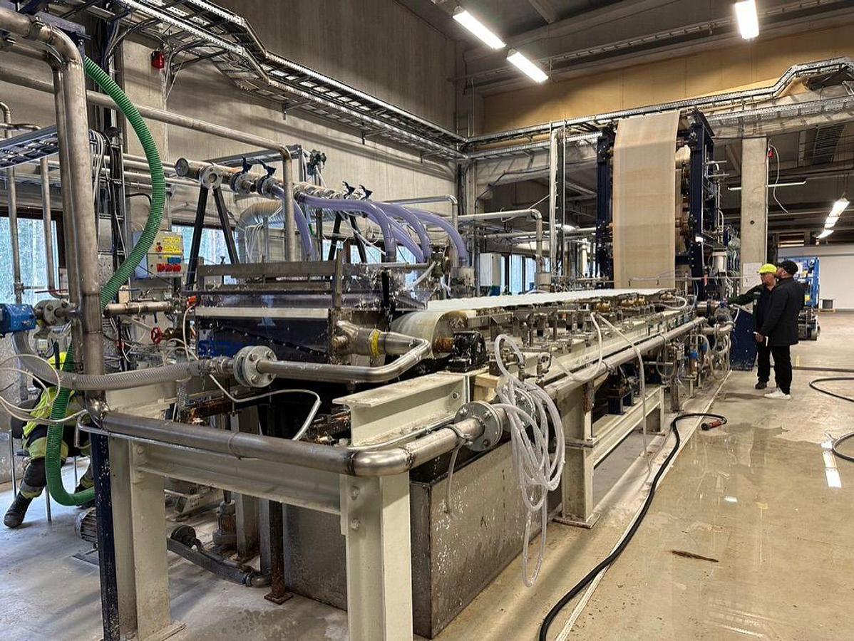 Used 17.7" (450MM) WIDE LAB PAPER MACHINE 