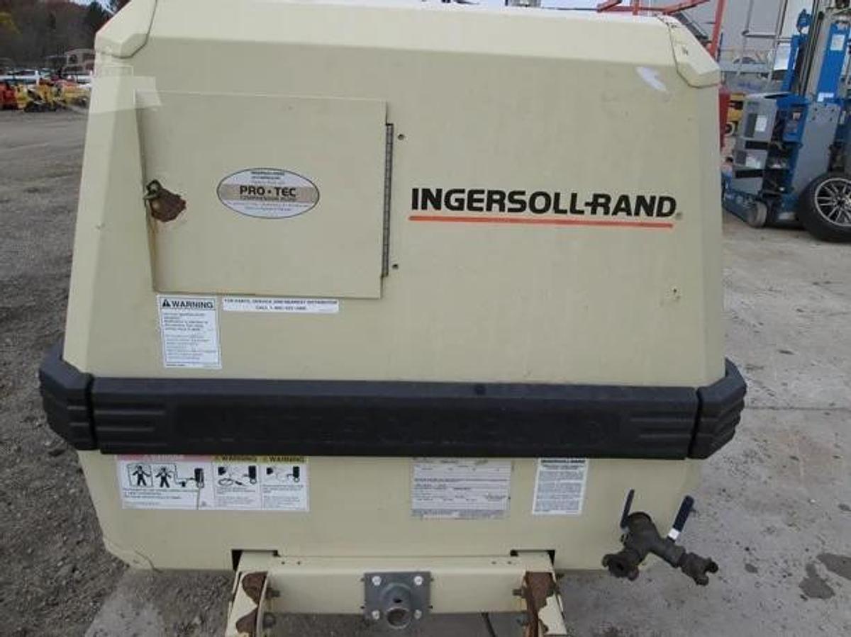 Used INGERSOLL-RAND MODEL P185WJD PORTABLE COMPRESSOR