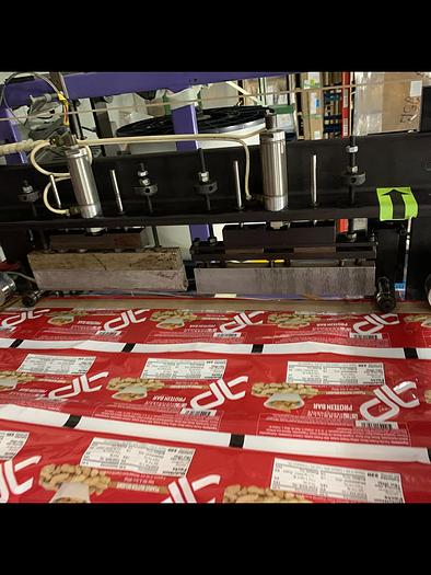 Used 41" BATTENFELD GLOUCESTER  370-41-T SPLIT BAG MACHINE