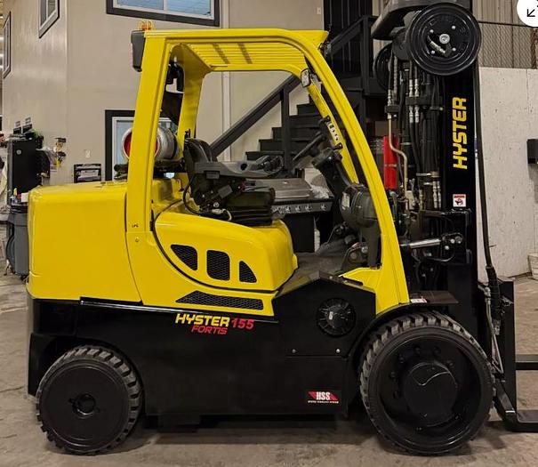 Used 15,500 POUND HYSTER MODEL S155FT FORKLIFT WITH 4-WAY VALVE *LOW HOUR*