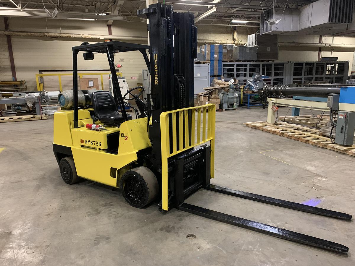 Used 8,000 LB. HYSTER MDL S80XL2 SIDE SHIFT LH99"/RH218"