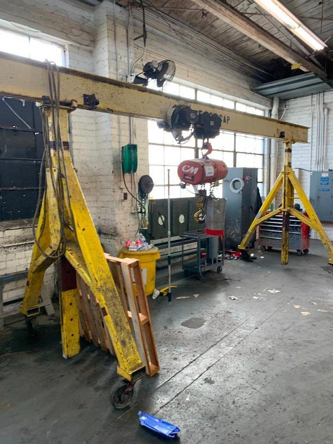 Used 5 TON CAPACITY MOBILE CRANE LIFT WITH CM 5 TON ELECTRIC CHAIN HOIST