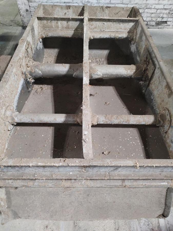 Used BIRD JOHNSON MODEL 24 VIBRATING SCREEN S/S