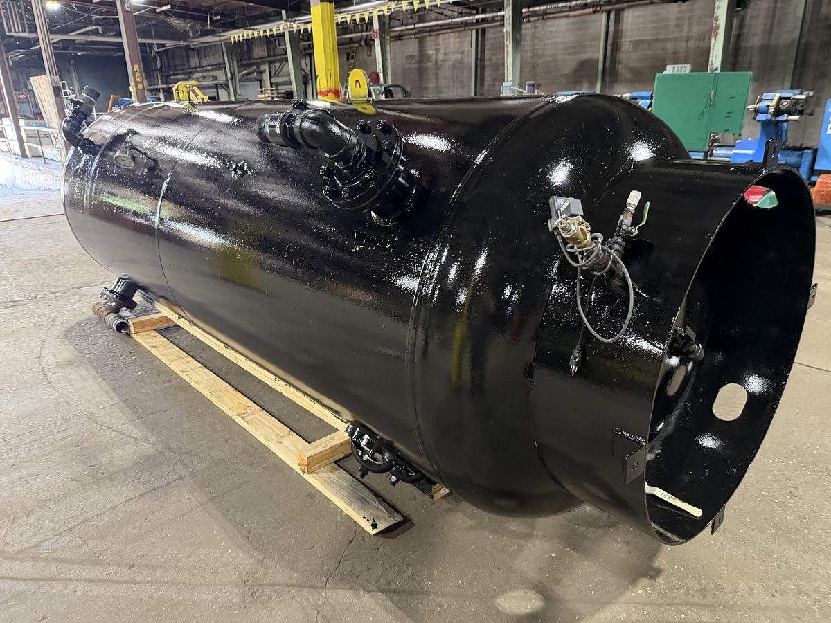Used 2,200 GALLON MANCHESTER AIR TANK