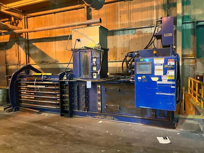 Used AMERICAN MODEL PAC HORIZONTAL AUTO TIE BALER WITH PARKER CONTROLS 30 HP - NEEDS REBUILD