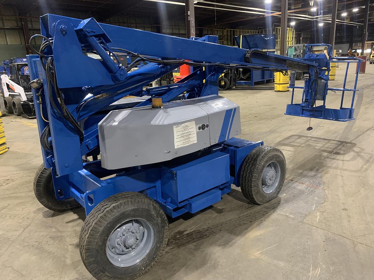 Used GENIE BOOM LIFT MODEL Z-30/20