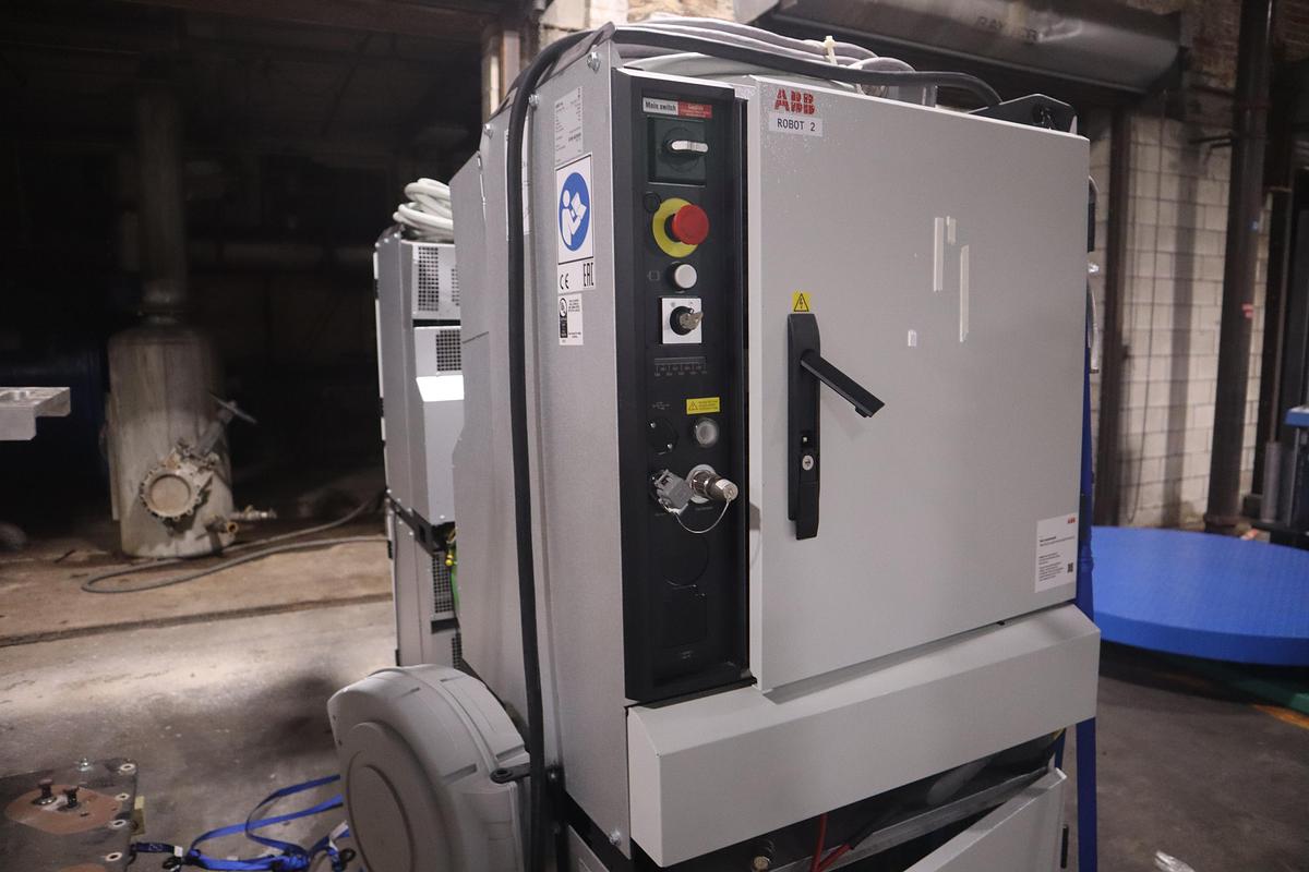 ABB MODEL IRB 6700-300/2.70 ROBOT 6-AXIS MANUFACTURED 2021