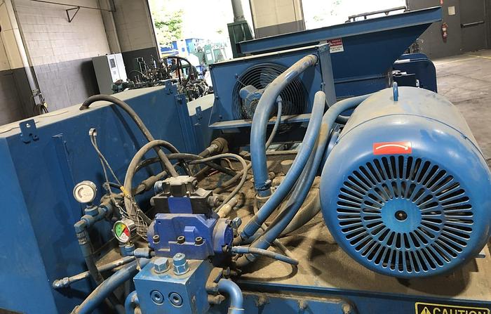 Used BALEMASTER 4025G-6 30HP HORIZONTAL BALER WITH AUTO TIE