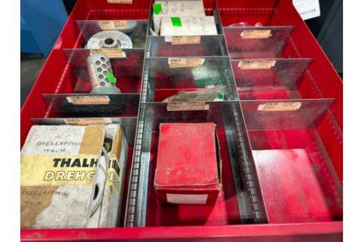 Used INDUSTRIAL 9 DRAWER TOOL CABINET CONTENTS NOT INCLUDED