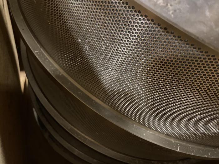 Used BLACK CLAWSON SCREEN BASKET UV-500