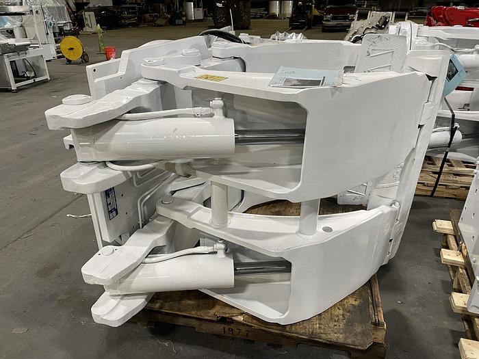 Used CASCADE 100F-RCS- 21C 60 INCH DIAMETER ROLL CLAMP - PENDING ALS