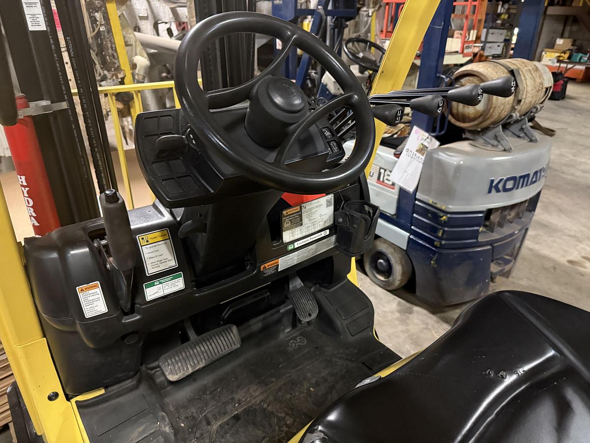 Used 7,000 POUND LB. HYSTER MODEL S70FT FORKLIFT SS/FP