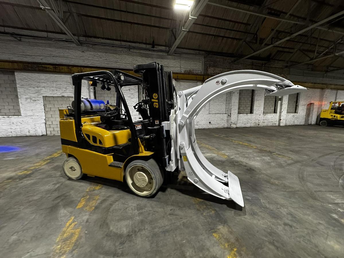 Used 15,500 POUND YALE MODEL GLC155 LH94"/RH150" WITH 84" CASCADE PAPER ROLL CLAMP