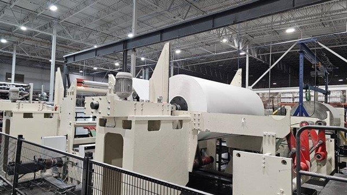 Used 108" WIDE UNIVERSAL TISSUE TECHNOLOGY BRT/KRT REWINDING LINE W/4 LANE LOG SAW