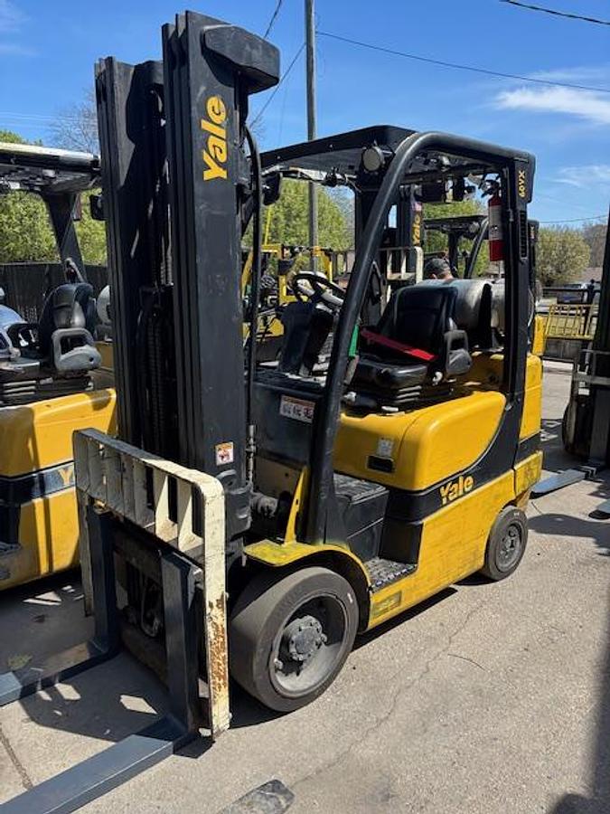 Used 6,000 LB. YALE GLC060VX LH90"/RH200" MFG 2020