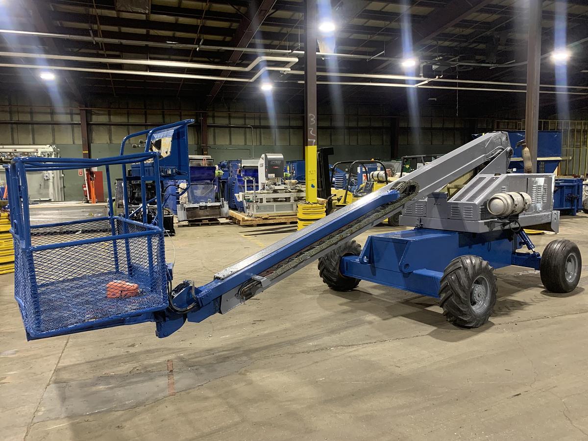 Used SNORKOL BOOM LIFT