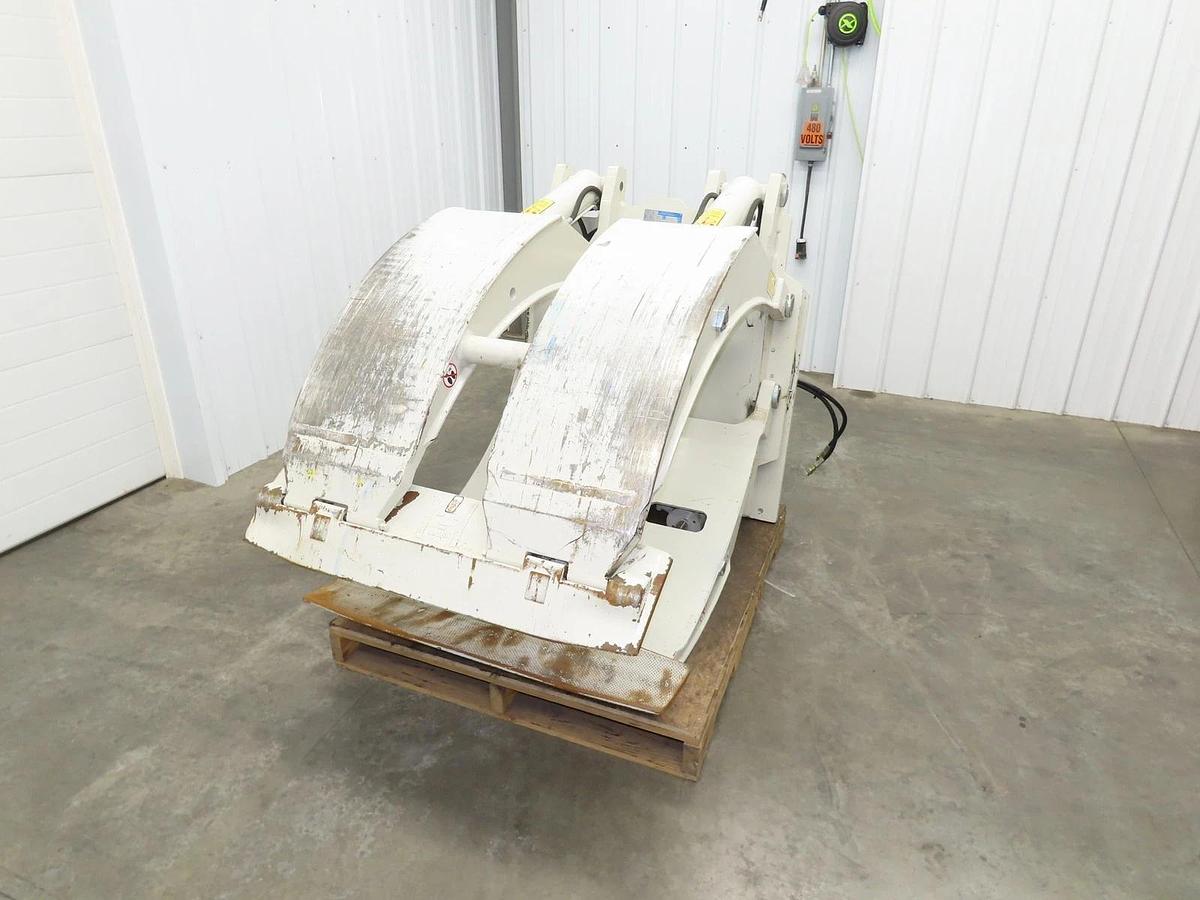 Used 72" CAPACITY CASCADE MODEL 90F-RCP-03CR2 PAPER ROLL CLAMP 