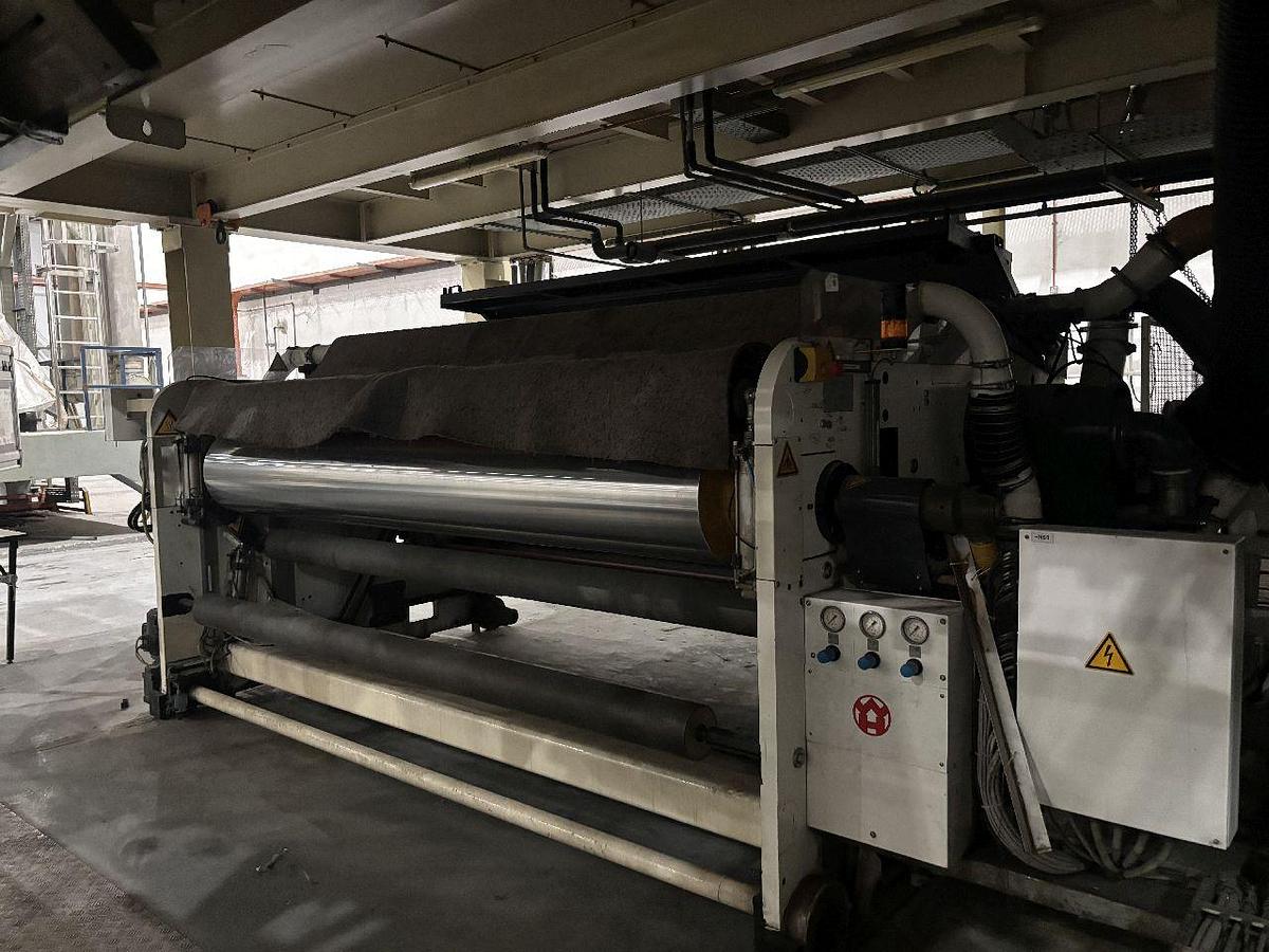 Used 94.5"(2400mm) WIDE WINDMOLLER & HOLSCHER MODEL FILMEX 3 LAYER CAST FILM LINE