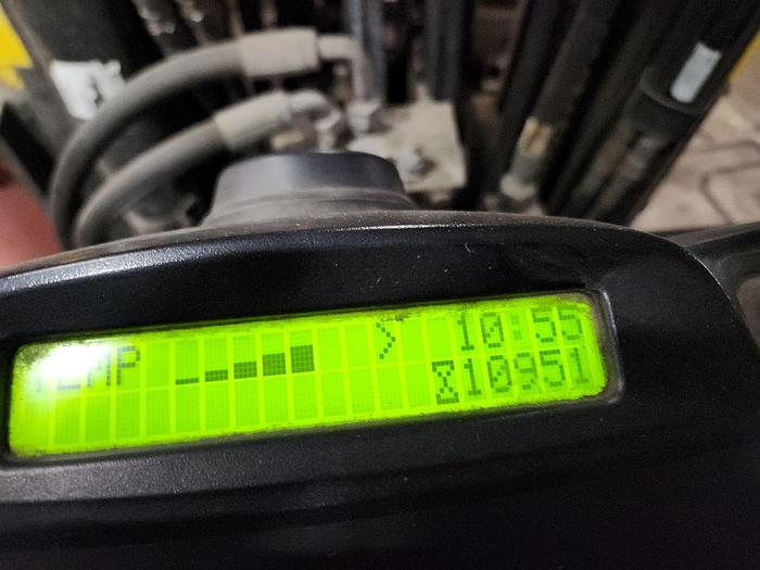 Used 12,000 POUND YALE FORKLIFT MODEL GLC120VXPRS TRIPLE STAGE LOW MAST MANUFACTURED 2019 W/ 72" CLAMP