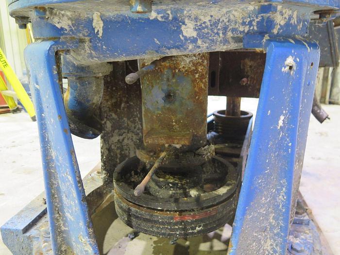 Used BLACK CLAWSON PS-24 PRESSURE SCREEN