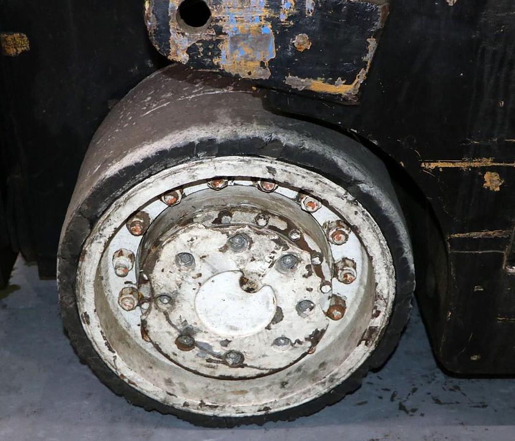 Used 20,000LB CAPACITY SILENT HOIST MODEL FK S12 FORKLIFT