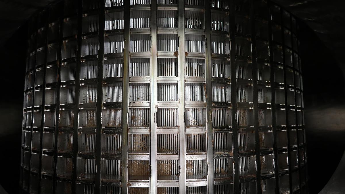 Used KADANT / BLACK CLAWSON UV400 PRESSURE SCREEN NS-111 ROTOR  125HP