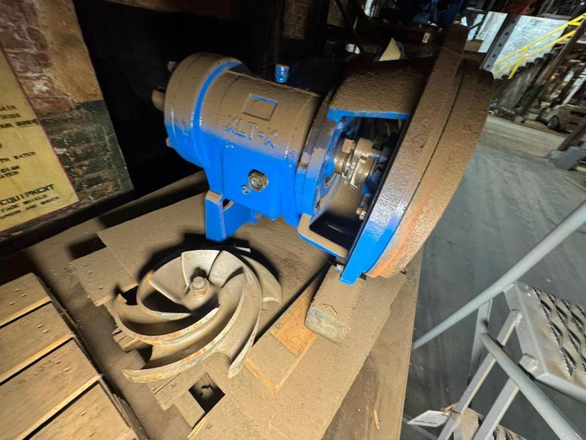 Used GOULDS 3196 XLTX OWER END PULLOUT PUM PART 15" 316 STAINLESS STEEL