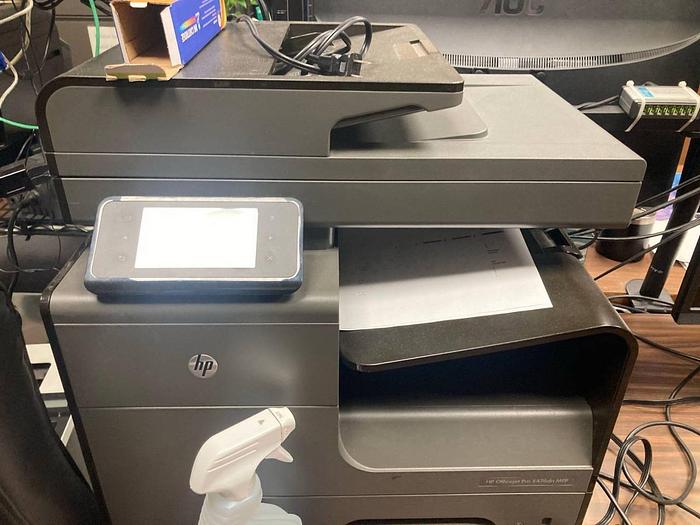 Used CONTENTS ON SHELVING SPARE IT GEAR