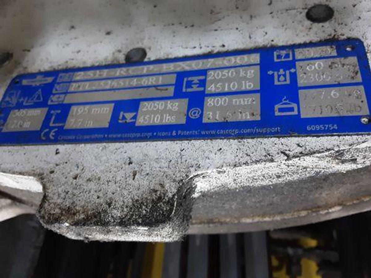 Used 60" CLASS III CASCADE ROLL CLAMP MODEL 25H-RCP-BX07-006