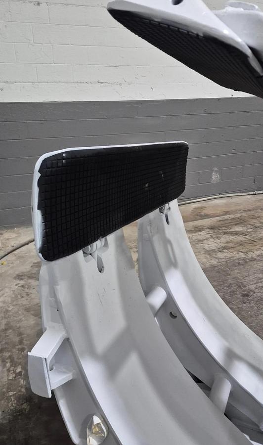 Used 72" CASCADE MODEL 100F-RCP-339 PAPER ROLL CLAMP CLASS IV