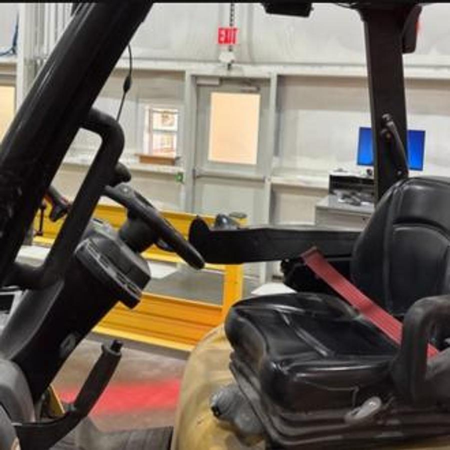 Used 15,500 POUND YALE MODEL GLC155VX FORKLIFT WITH 72" CASCADE PAPER ROLL CLAMP LOW HOURS