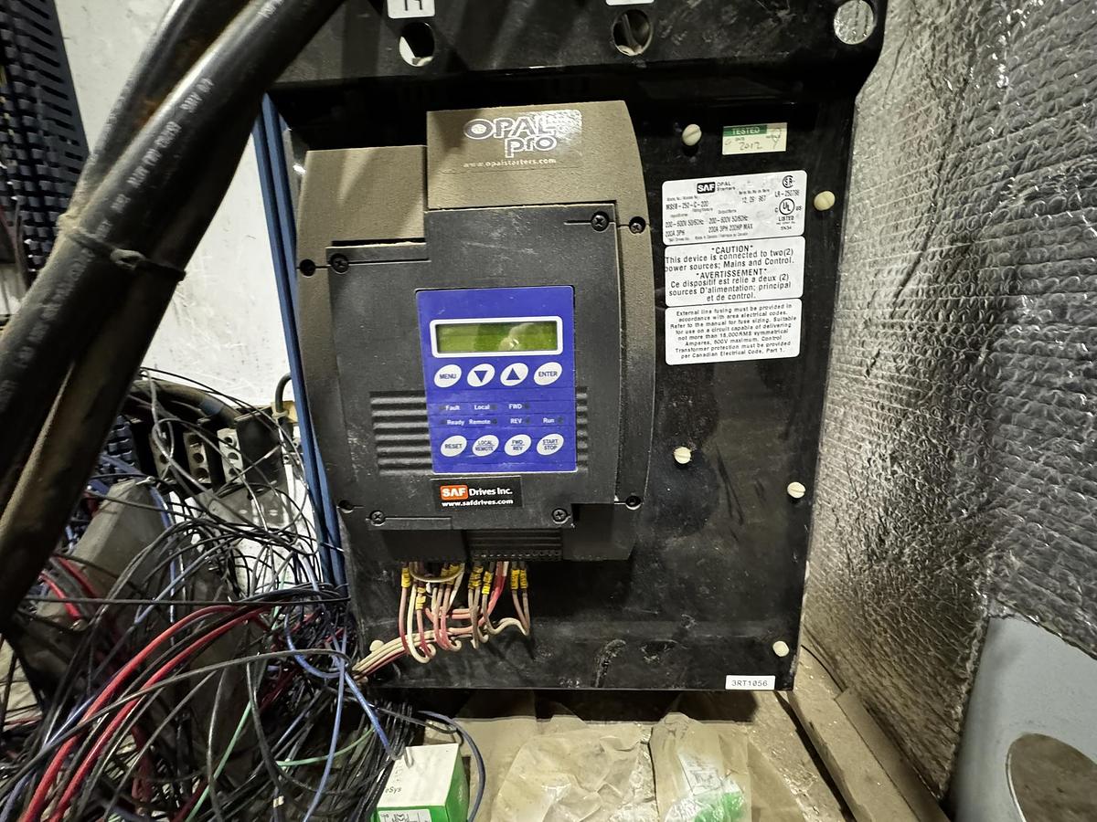 Used SHRED TECH MODEL ST-100 DUAL SHAFT SHREDDER 150HP