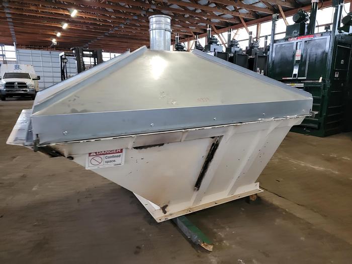 Used 2008 VECOPLAN RG 52 / 100 SINGLE SHAFT SHREDDER 100HP with Discharge Conveyor and High Dump