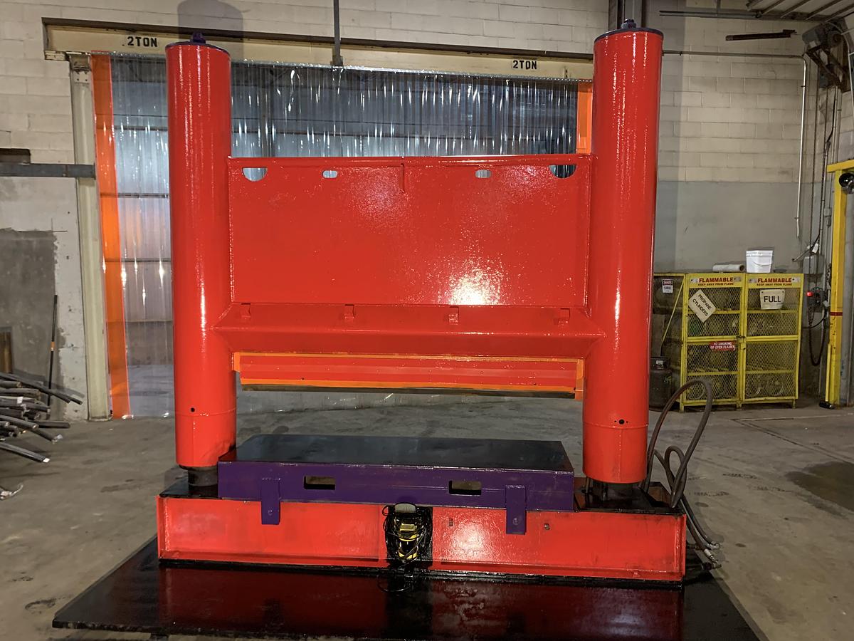 Used 60" WIDE BLACK CLAWSON ROLL SPLITTER 72" DIAMETER
