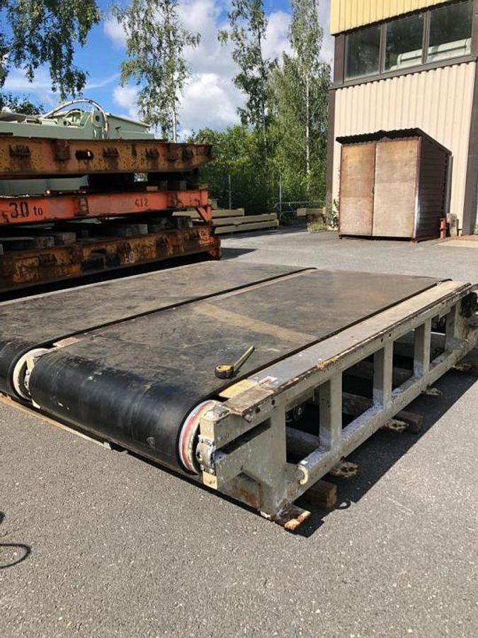 Used 118" (3000mm) WIDE JYLHAVAARA GUILLOTINE ROLL SPLITTER 60" DIAMETER