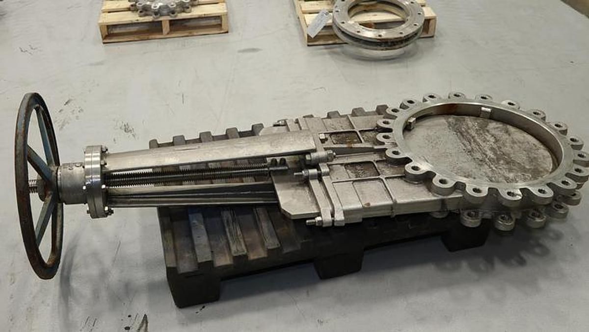 Used FNW 20" MANUAL KNIFE GATE VALVE SS