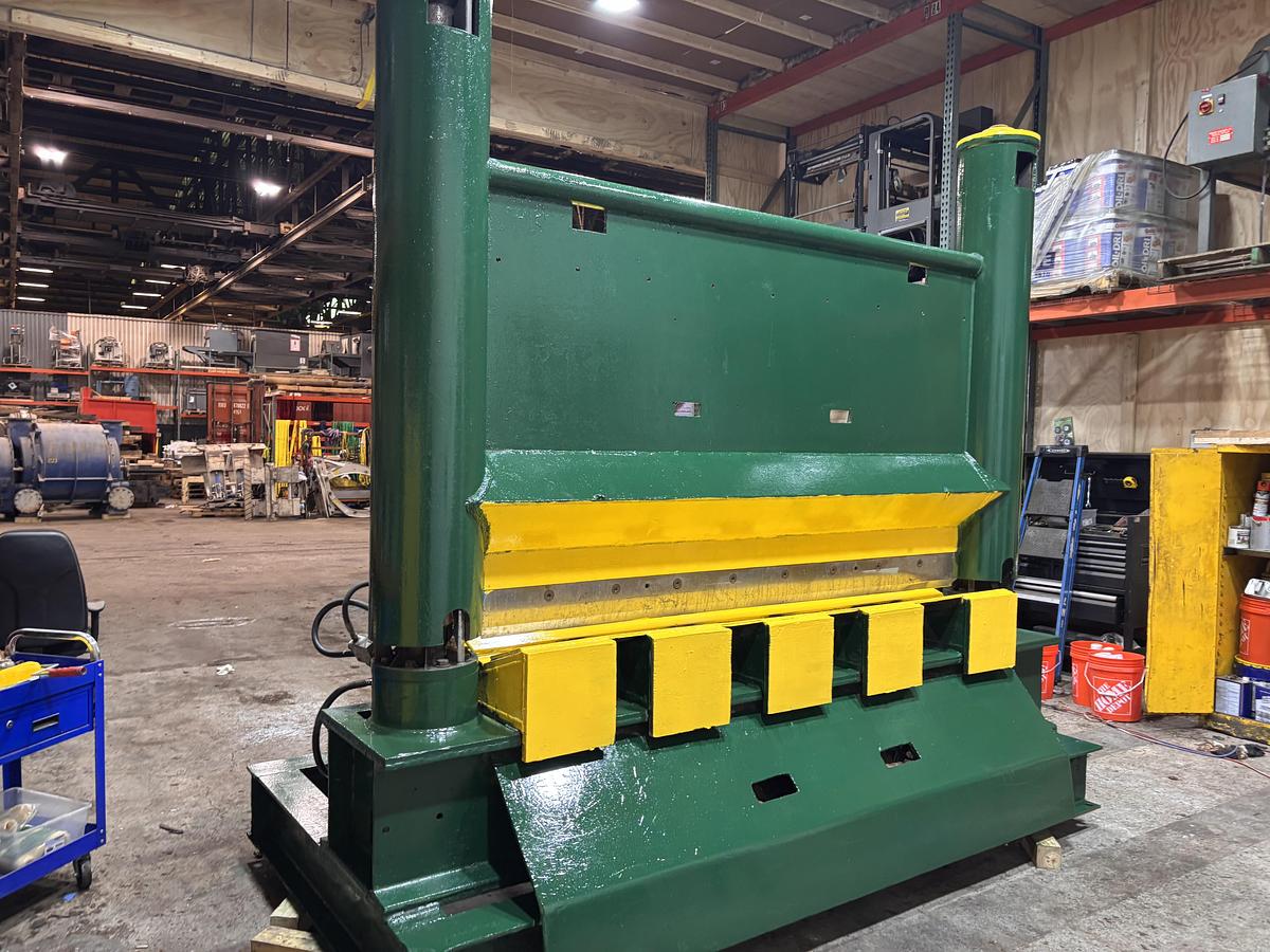 Used 90" WIDE BLACK CLAWSON ROLL SPLITTER WITH HYDRAULIC PACKAGE