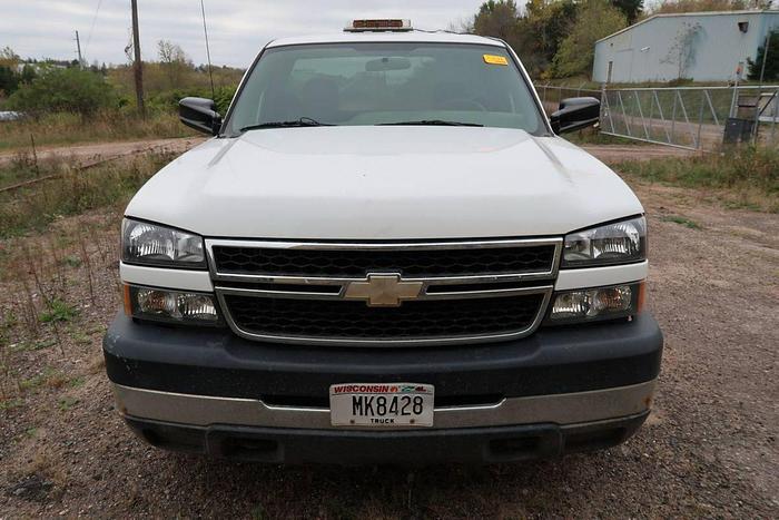 Used 2007 GM 2500HD 4X4 PICKUP TRUCK