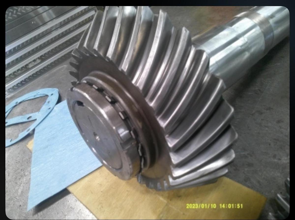 Refurbished AMARILLO GEAR CO. MDL. SL600A RIGHT ANGLE GEAR DRIVE REBUILT