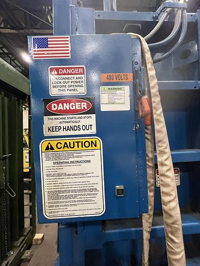 Used MARATHON VERTICAL BALER MODEL 6030RB