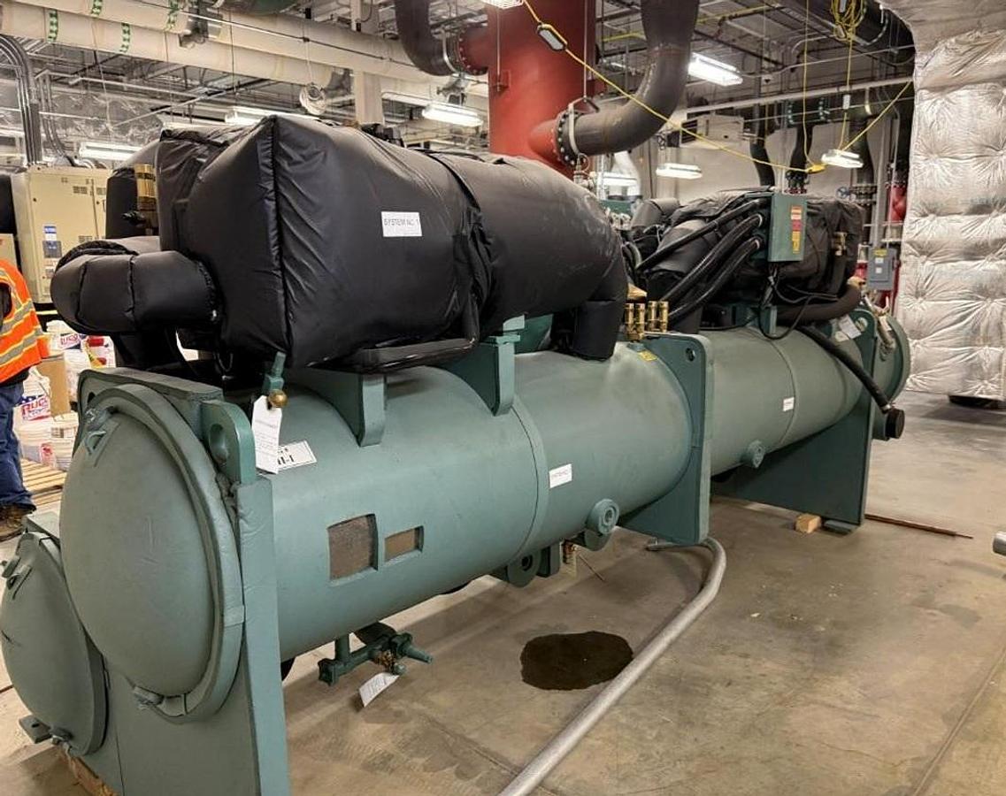 Used YORK MODEL YVWAMBM3EE HEAT RECOVERY SCREW CHILLER - UNUSED 2025