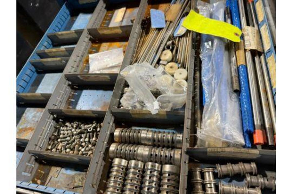 Used LYON 11 DRAWER TOOL CABINET CONTENTS NOT INCLUDED