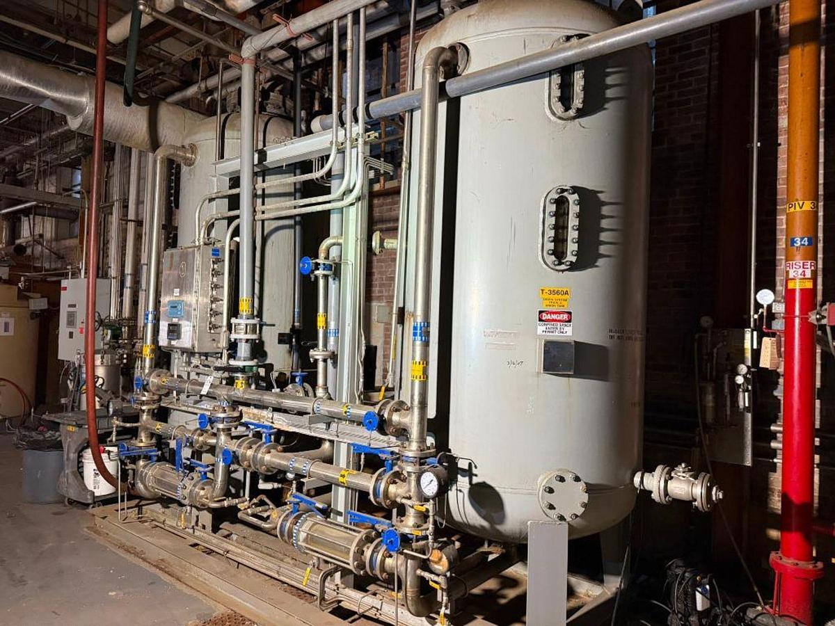 Used H-O-H SYSTMES, INC DEMINIERALIZER STATION WITH TWO 11,300 GALLON TANKS